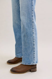 Judy Blue - Mid Rise Rigid Magic Straight Leg Jeans
