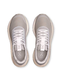 On - Women's Cloudnova Form 2 Sneaker