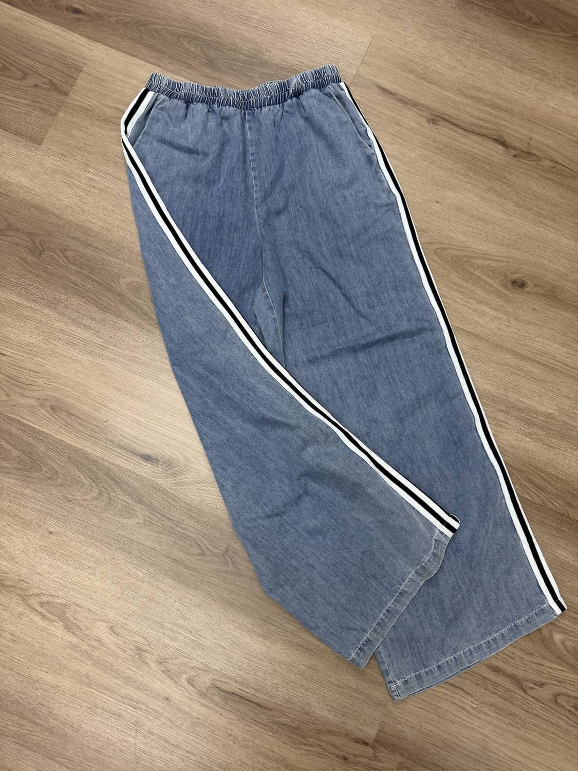 Jodifl - Women's Pull On Side Stripe Pants
