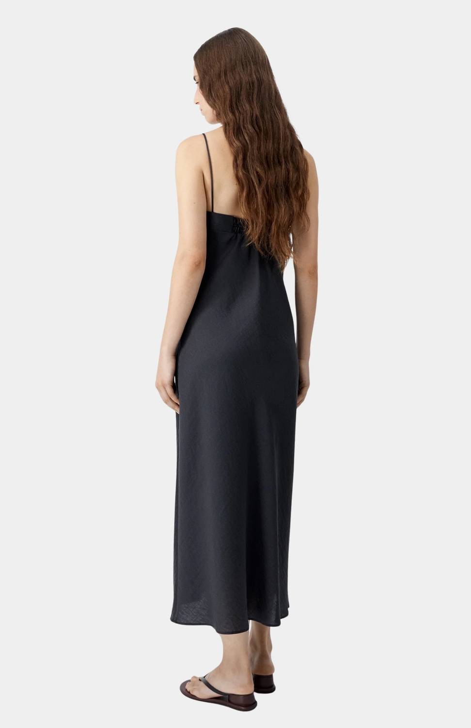 Cordera - Heart Shaped Midi Dress