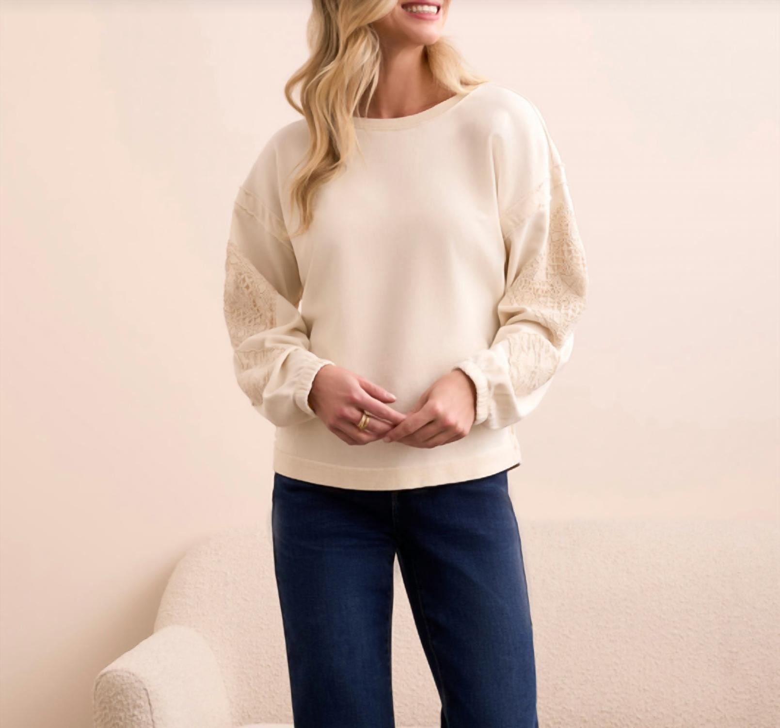 Tribal - Crew Neck With Applique Top