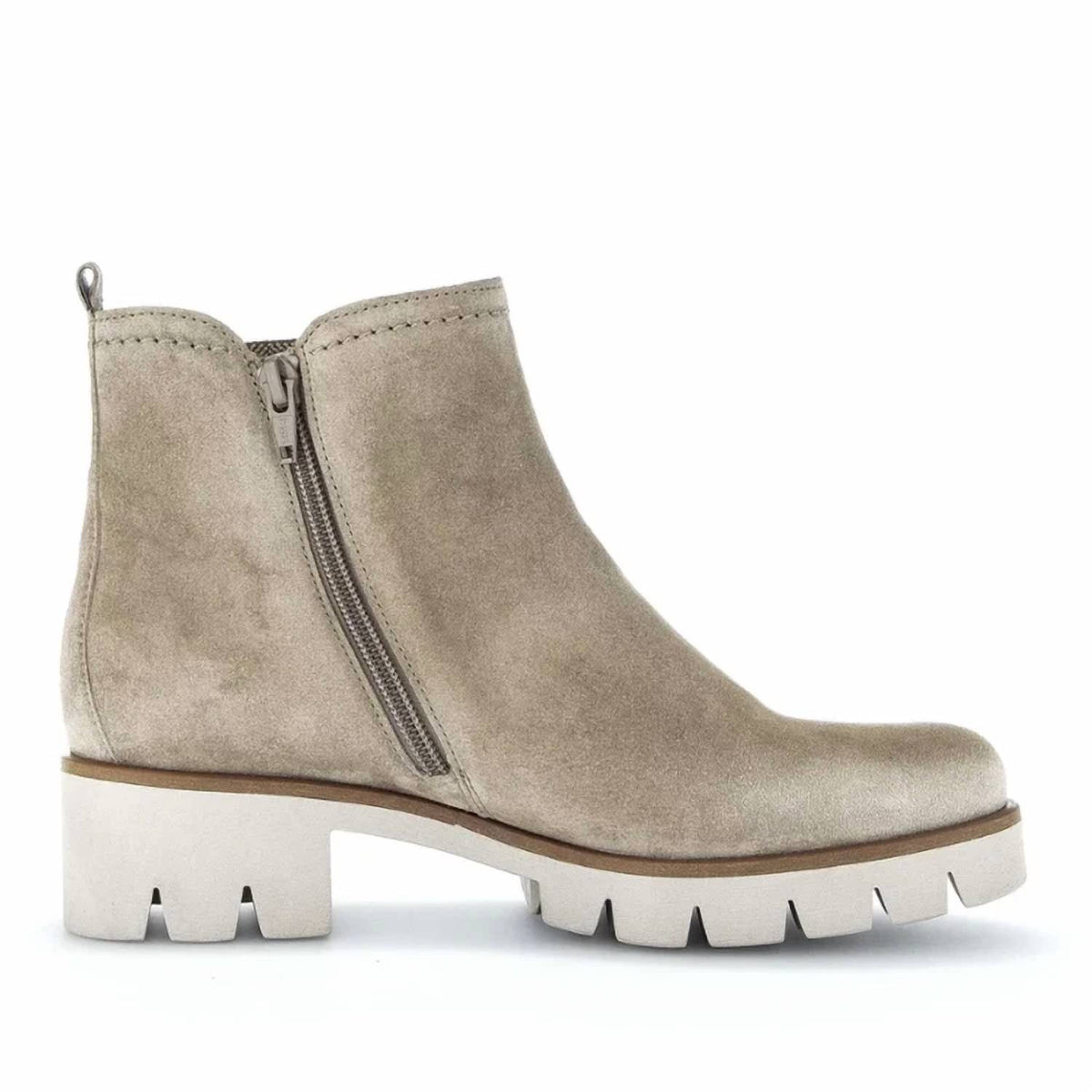 Gabor - Women's Chelsea Lug Ankle Boots