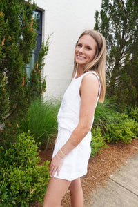 Olivaceous - Linen Cropped Tank Top