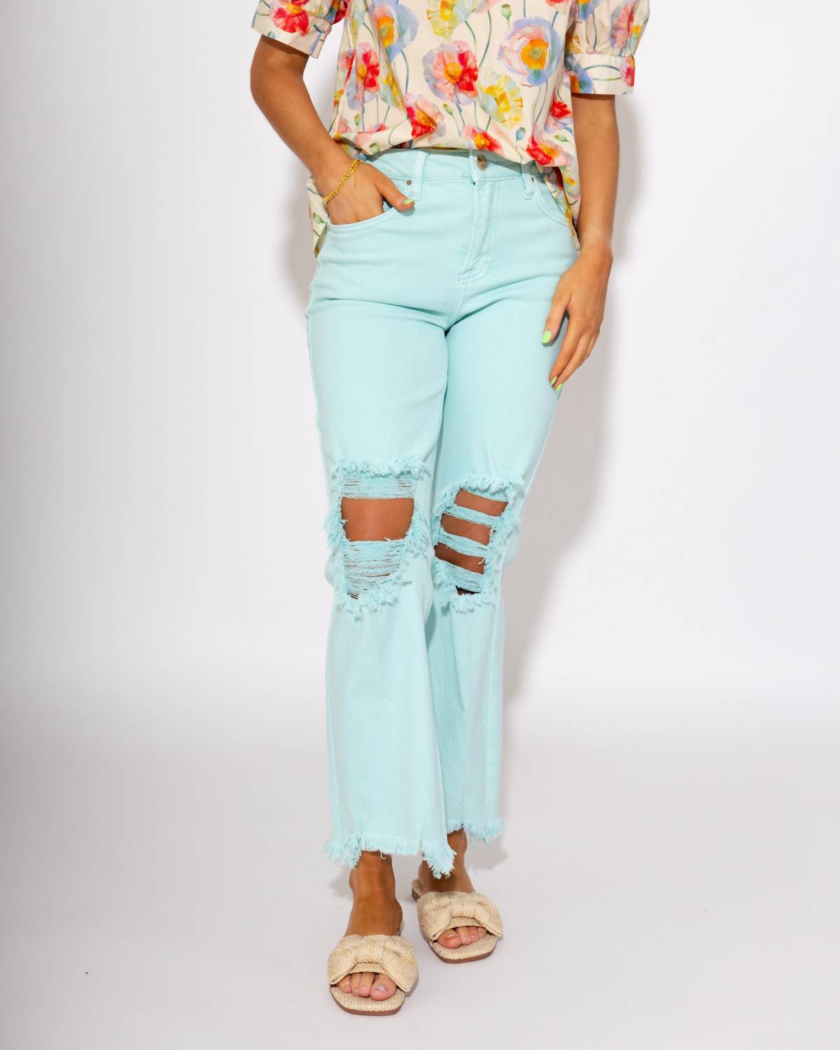 Risen - Distressed Straight Jeans