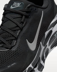 Nike - Men's Vomero 18 Road Running Shoes