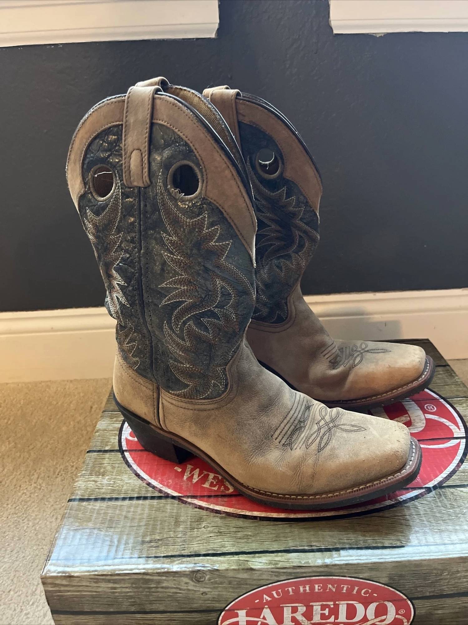 Laredo - Men’s Sanded Stillwater Cowboy Boots
