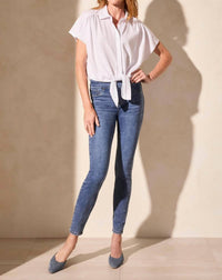 Tribal - S/S Top W/Buttons & Tie Front