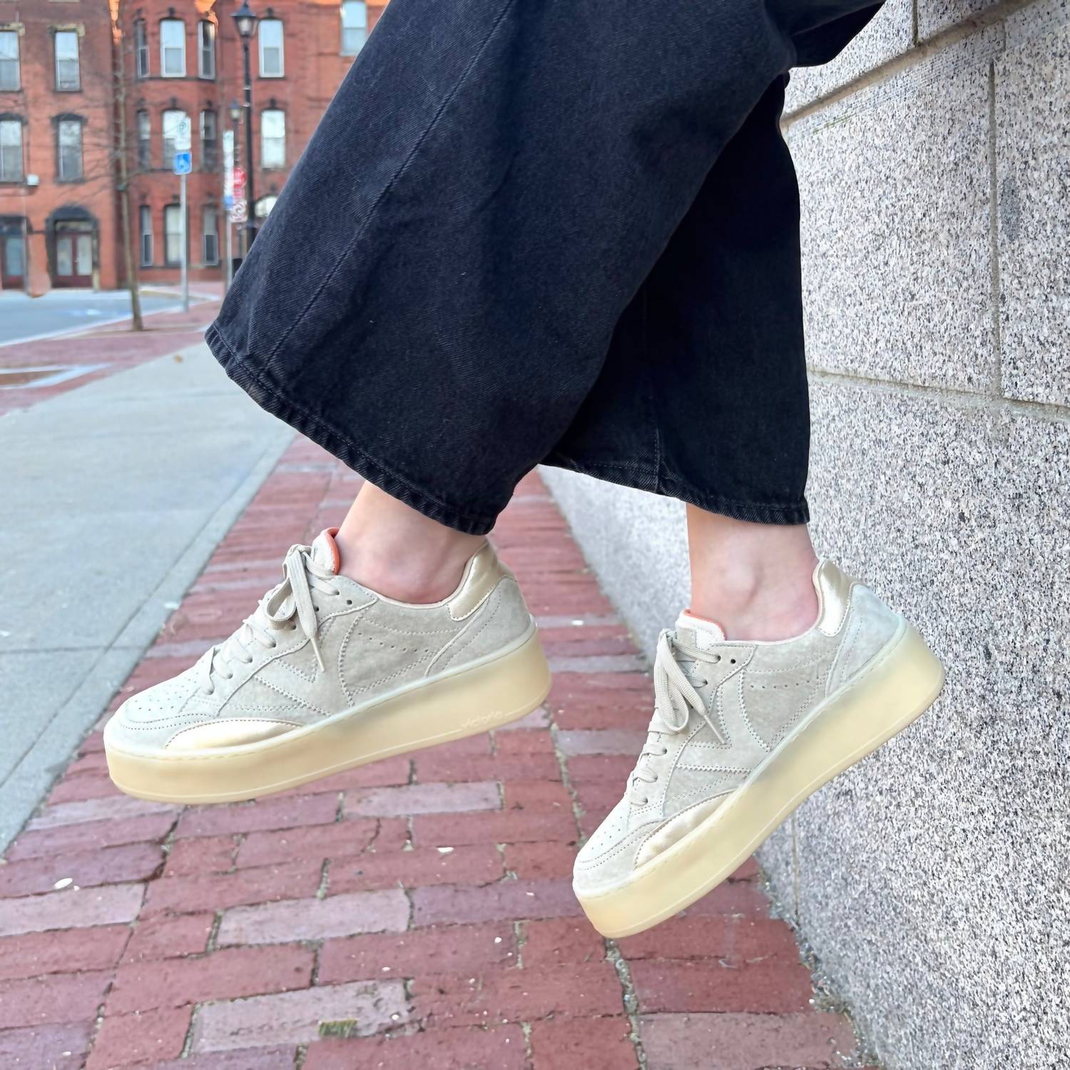 Victoria - Women's Turin Sneakers