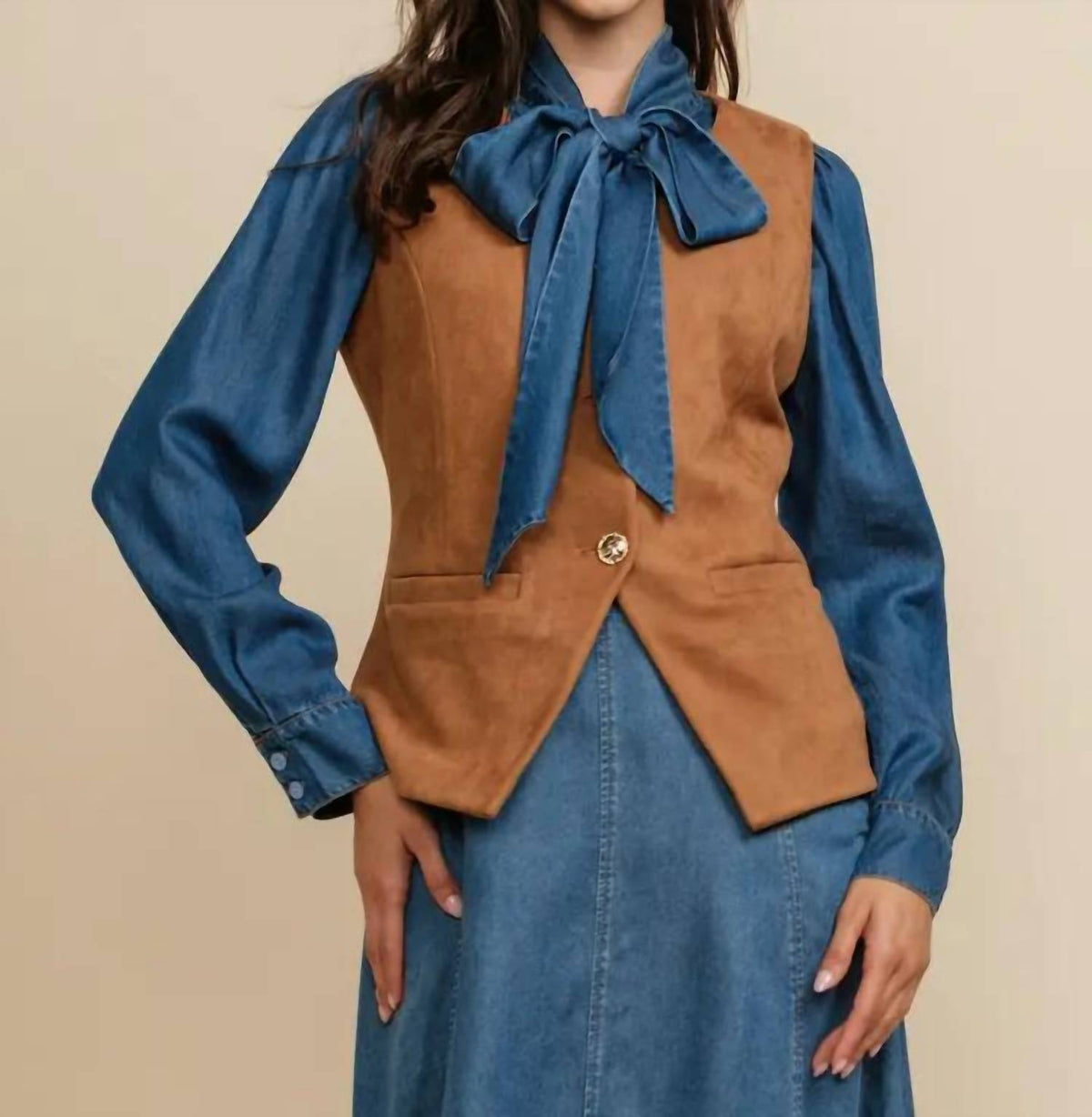 A & She - The Emery Vest