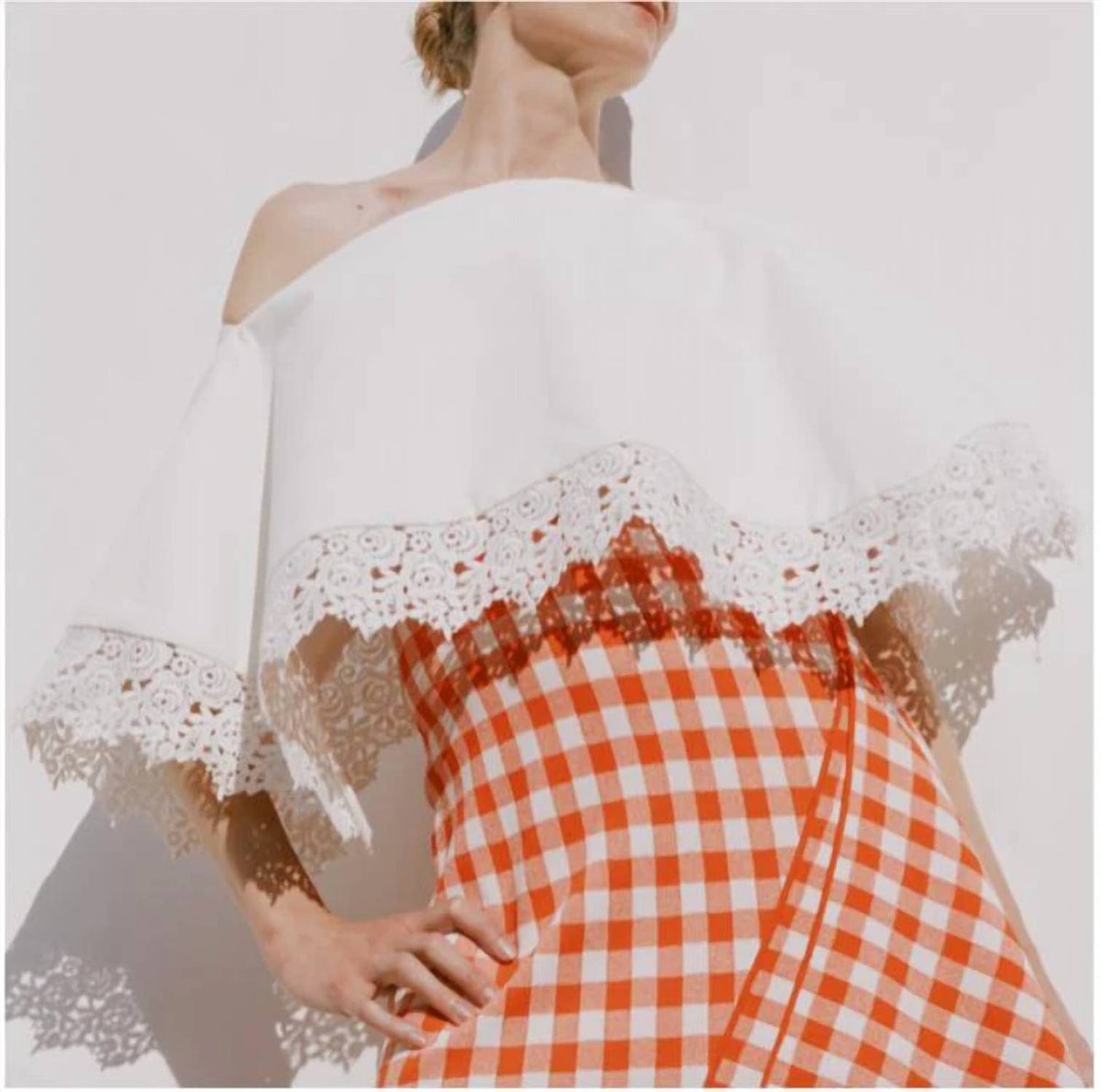 A.W.A.K.E. Mode - Lace Trimmed Big Collar Top