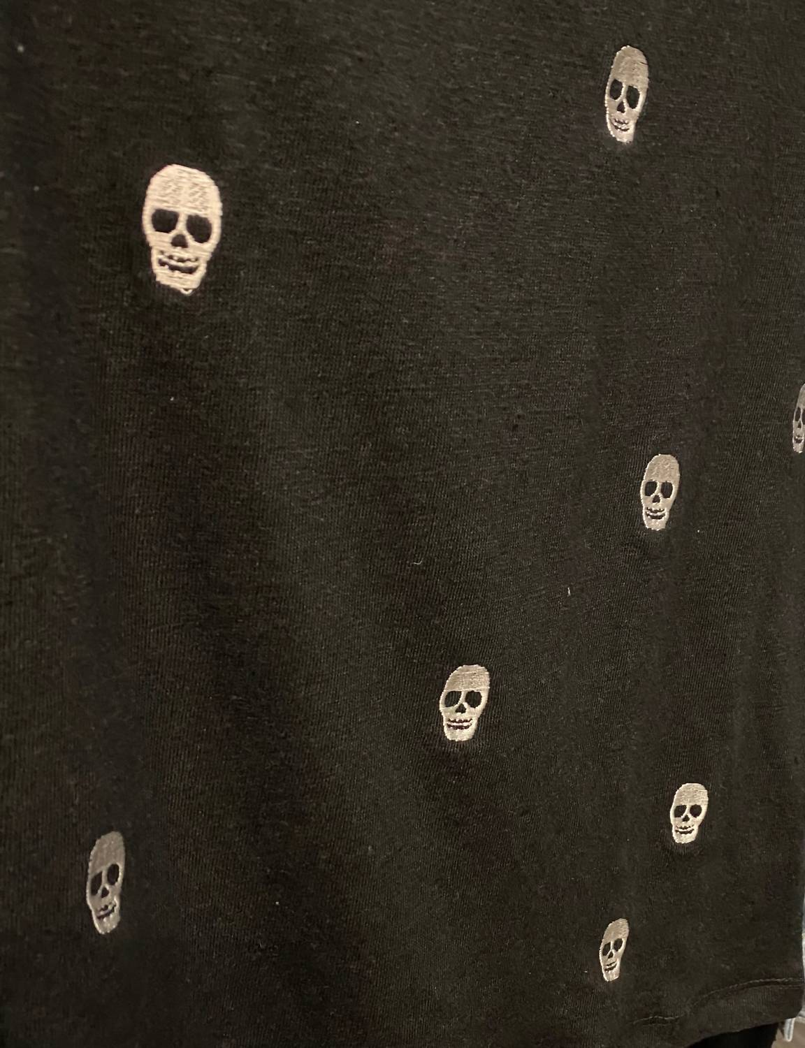 Chaser - Women's All Over Skull Tee