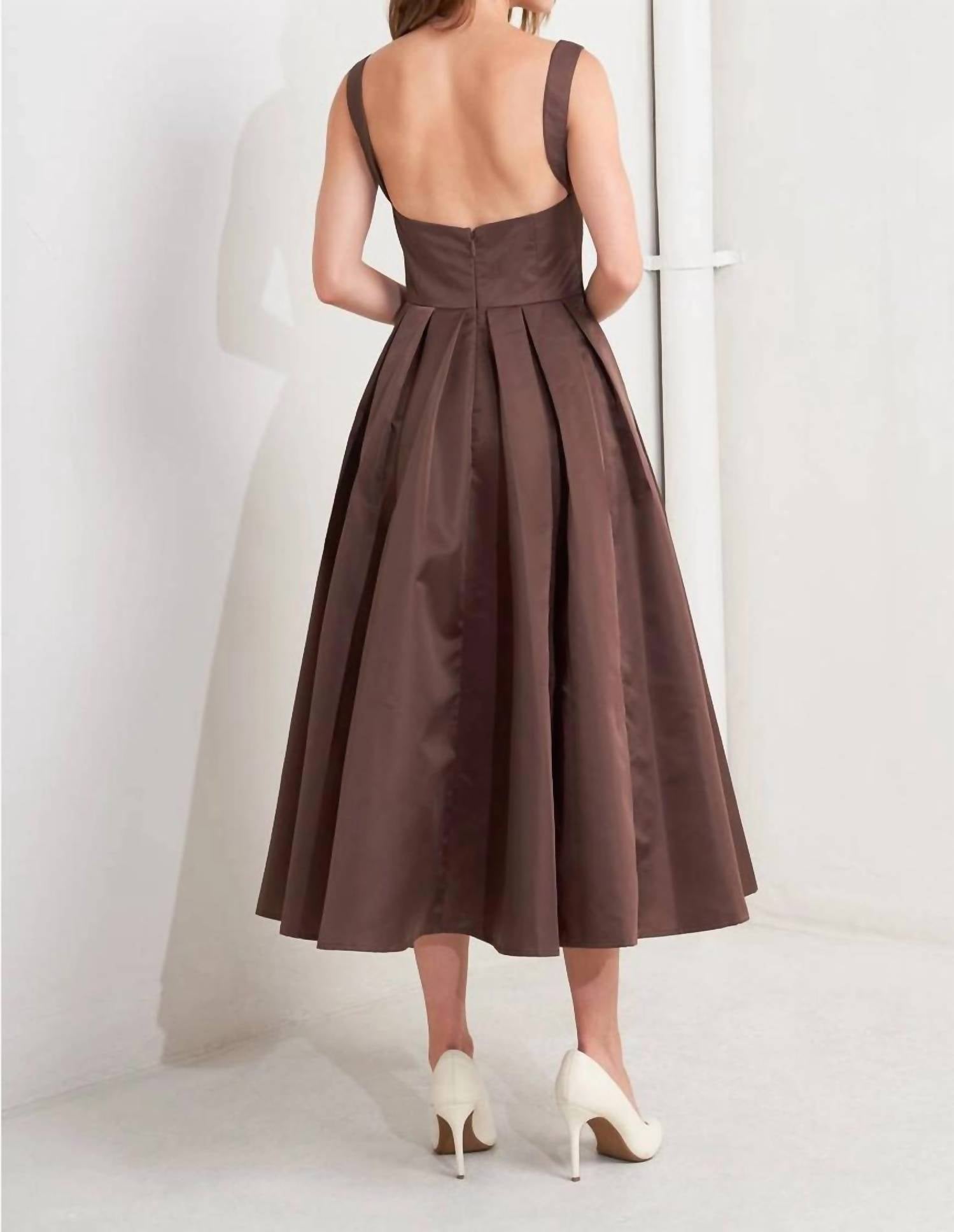 Flying Tomato - Sleeveless Midi Dress