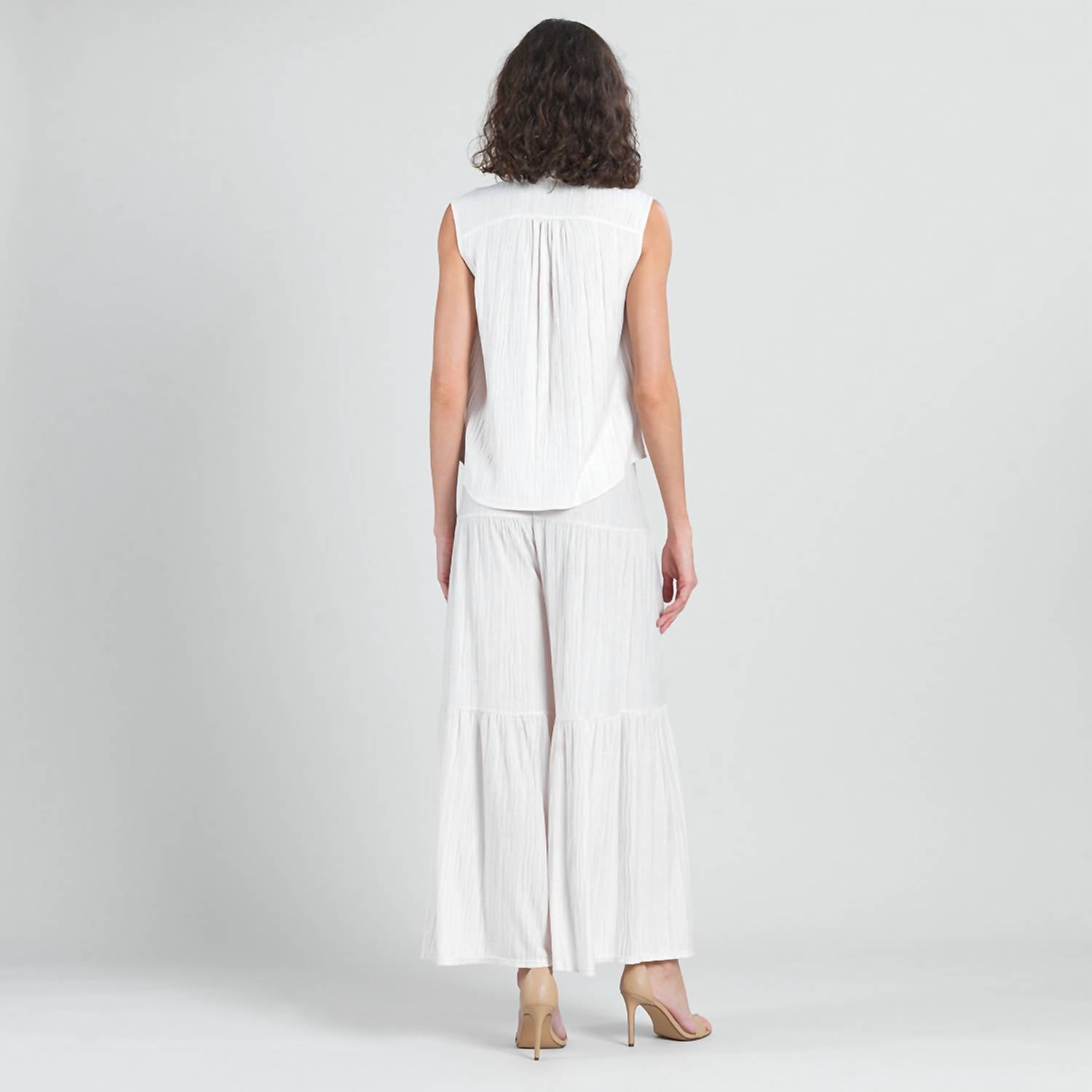 Clara Sunwoo - Sleeveless Button Down Tie Hem Top - Plus