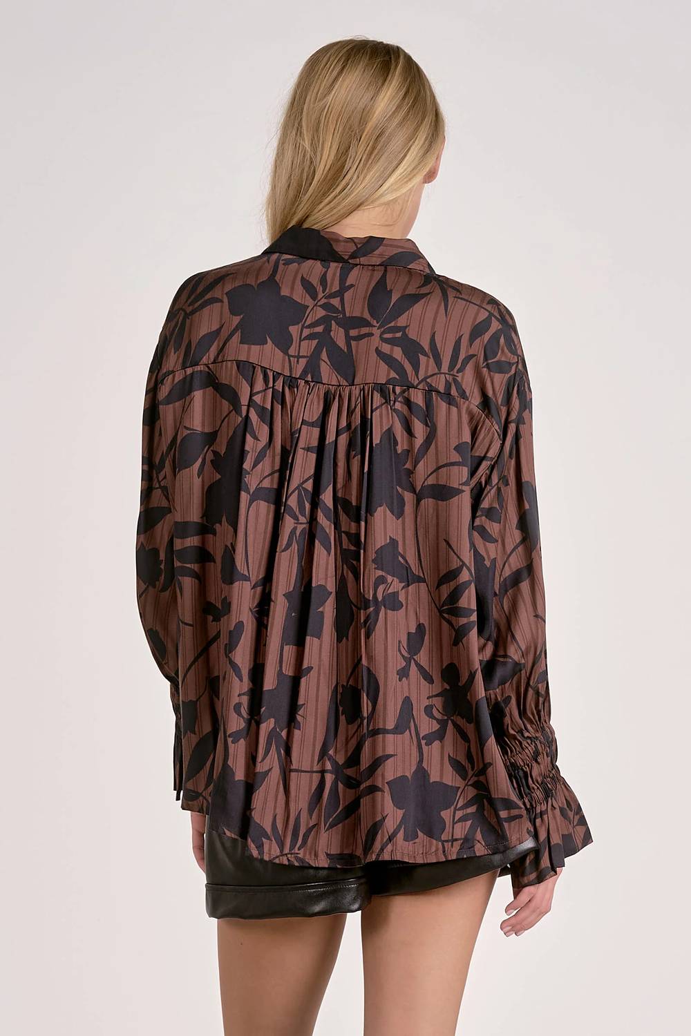 Elan - Flair Sleeve Button Down Top