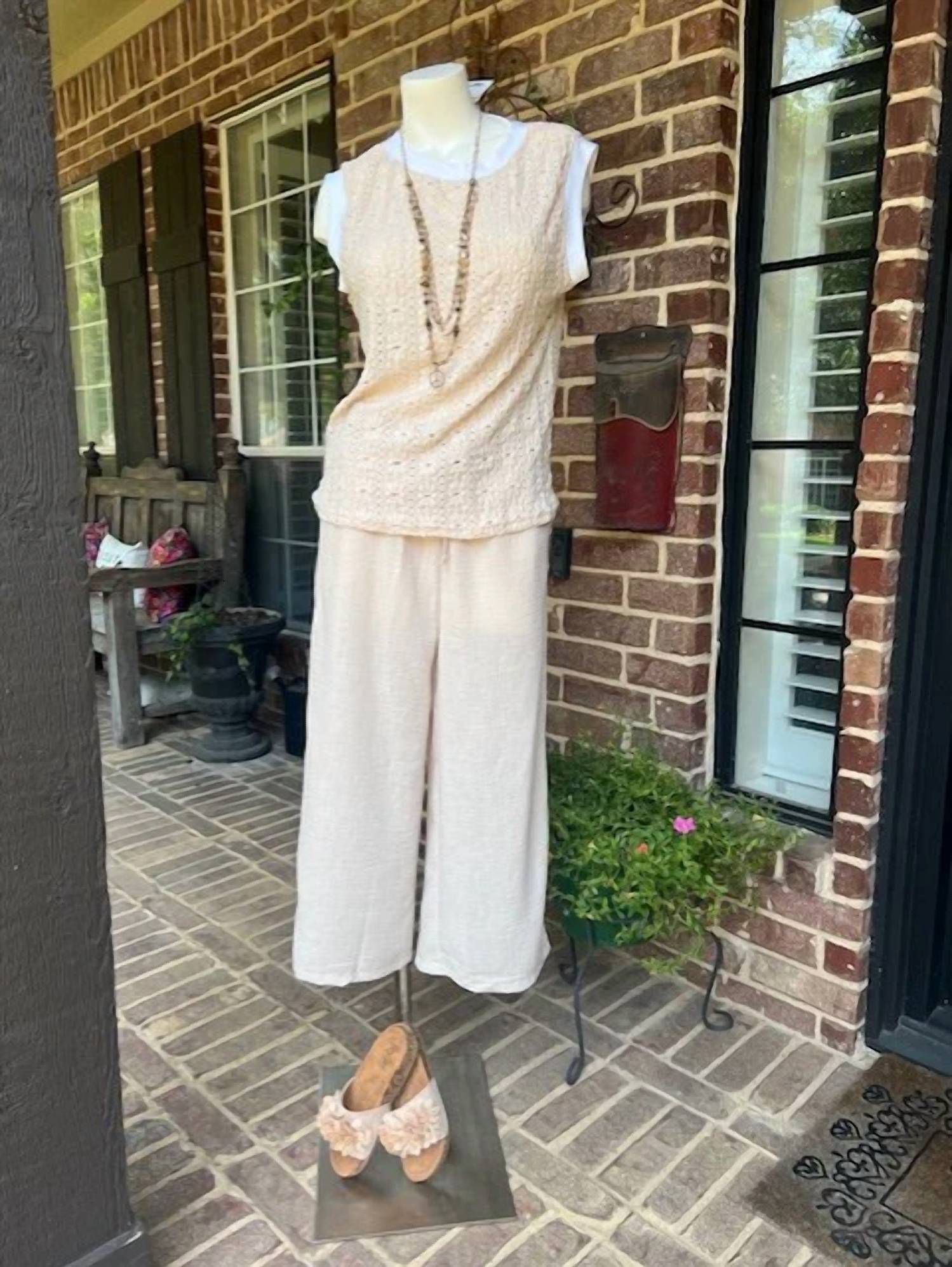 Zenana - Keeping It Real Cropped Woven Pants
