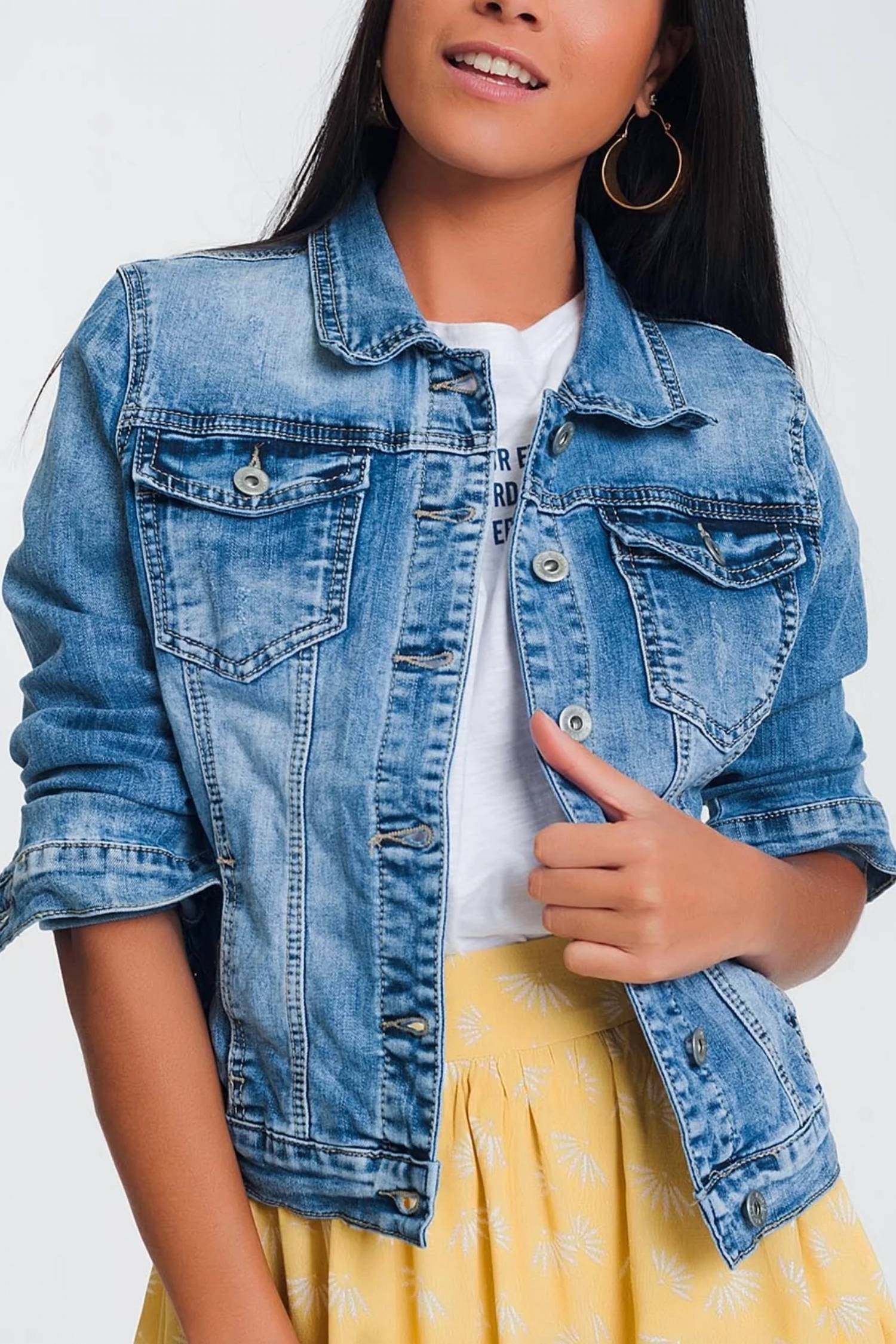 Q2 - Cropped Trucker Jacket