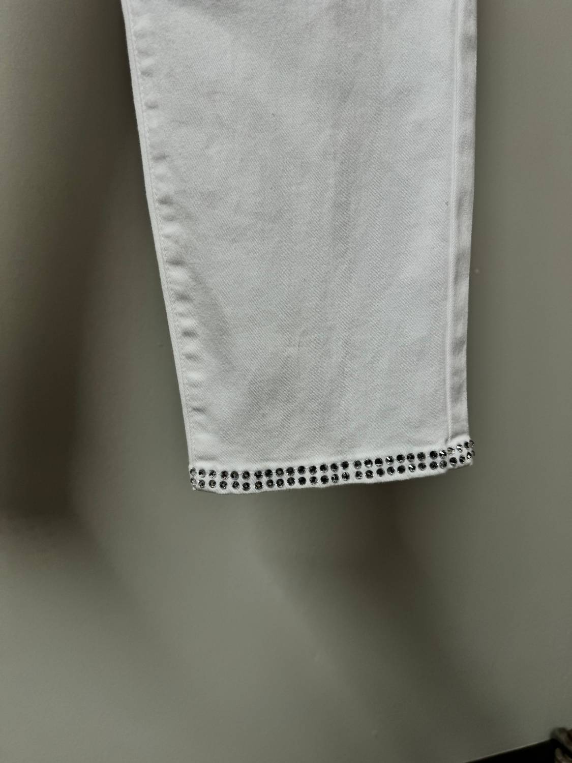 Frank Lyman - Slim Cropped Pant
