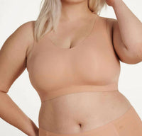 Evelyn & Bobbie - Defy Bra