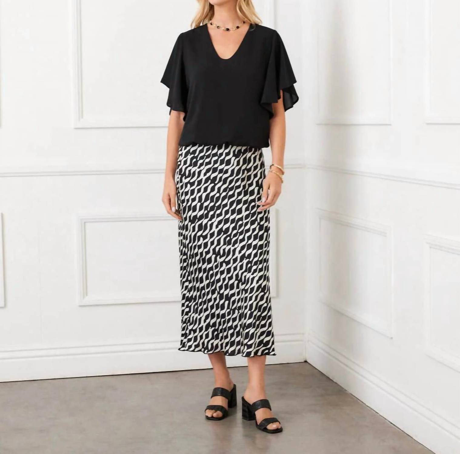 Karen Kane - Flutter Sleeve V-neck Top - Petite