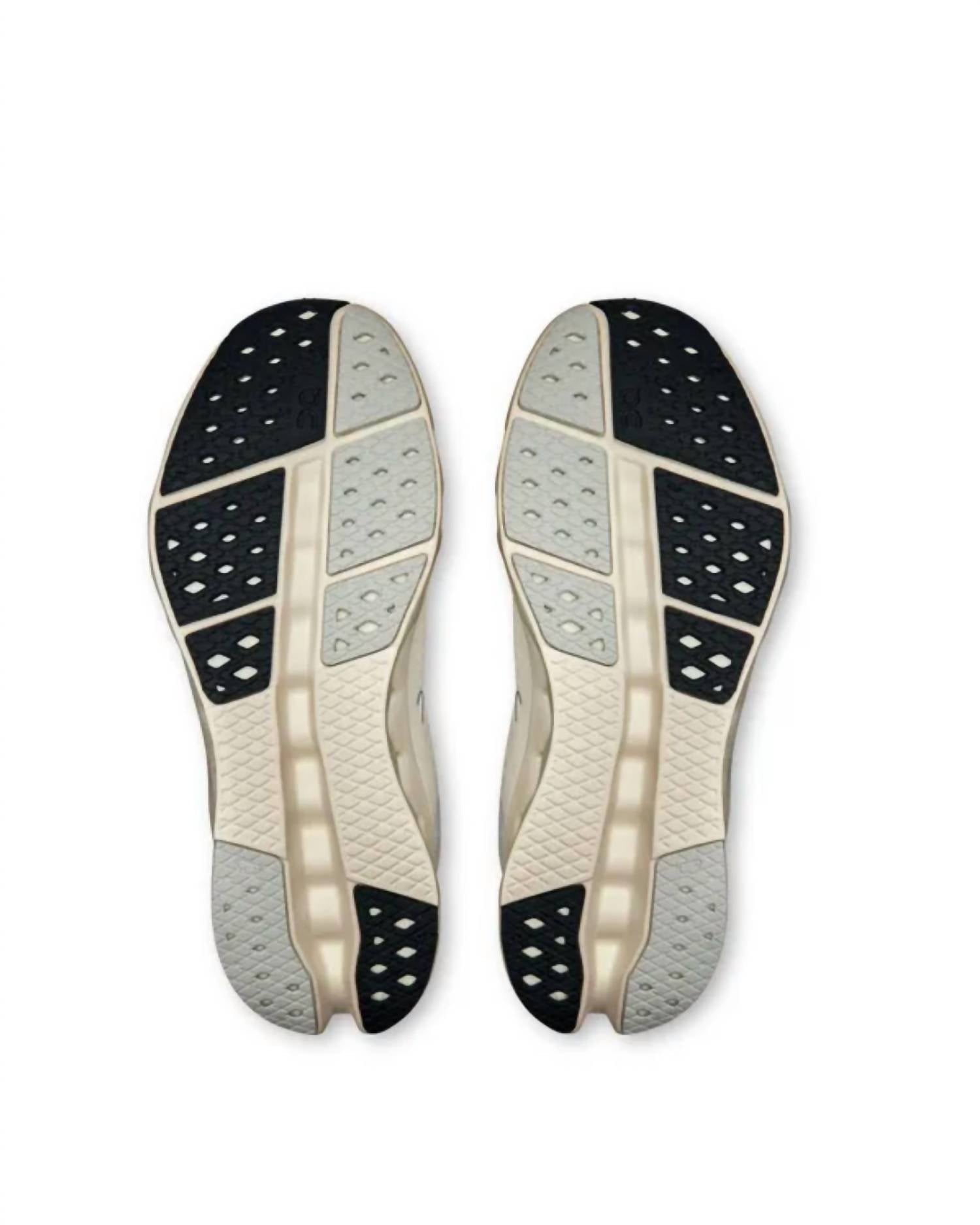 On - Women's Cloudsurfer 2 Sneaker