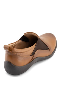 Andrea Women's Leather Closed Shoe in brown - women's flats - detail view