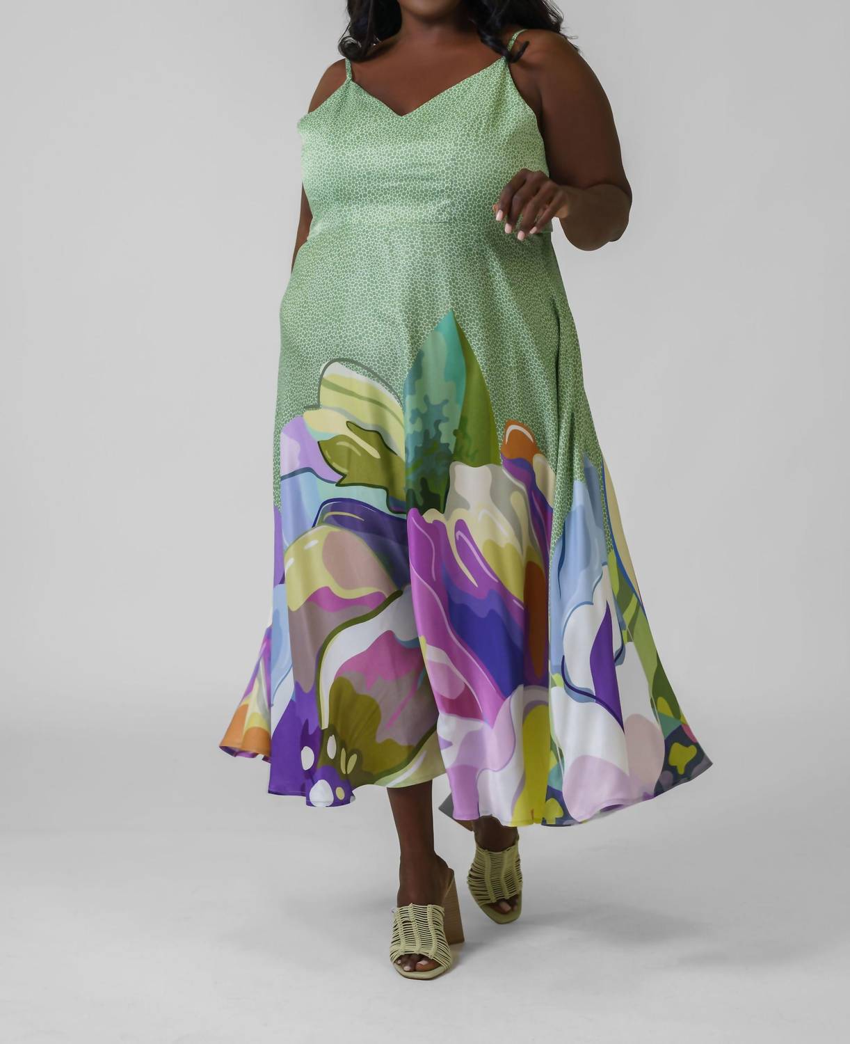 -Bl^Nk- - Aemee Floral Sleeveless Dress - Plus