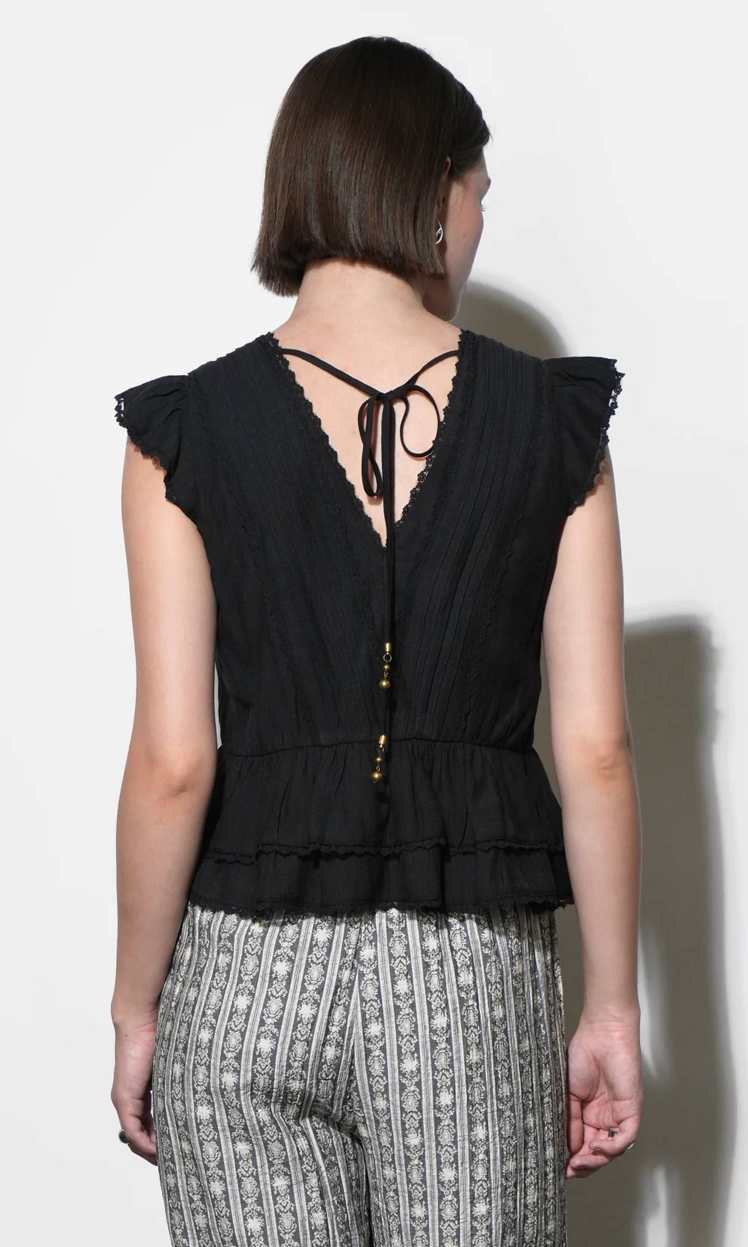 Greylin - Victoria Flutter Sleeve Top