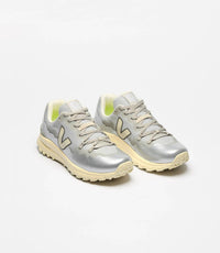 Veja - Men's Fitz Roy Light Trek Shell Sneakers