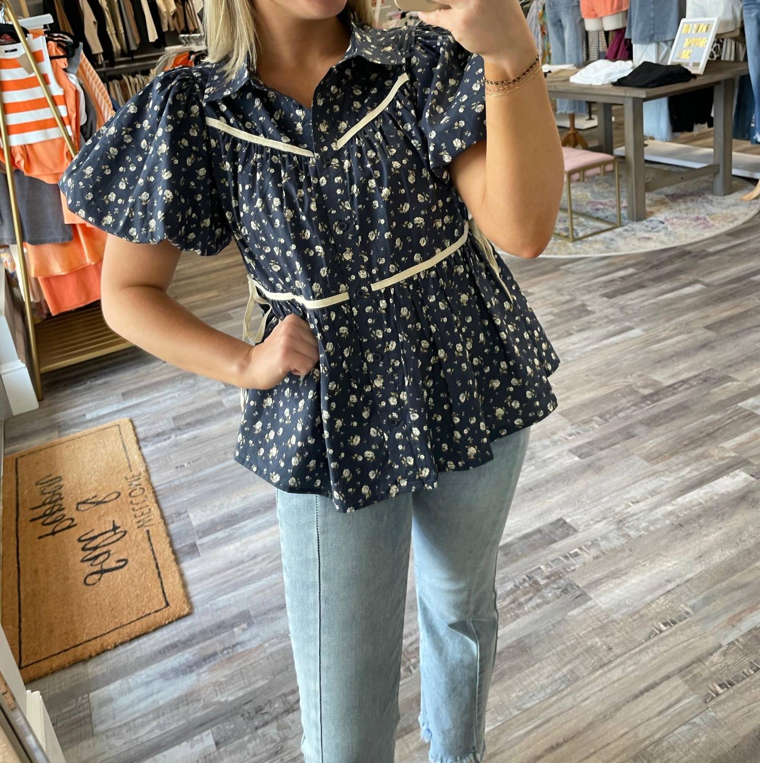 Entro - Floral Tie Detail Bubble Sleeve Top