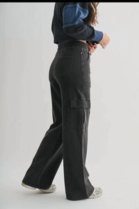 Mono B - Cargo Jean