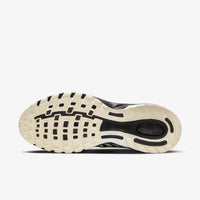 Nike - Men's Pegasus 2005 Sneaker