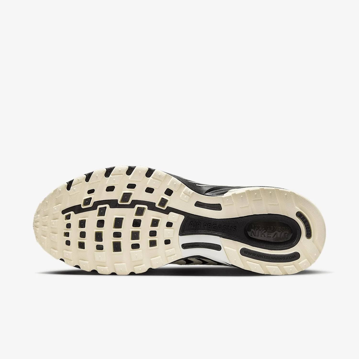 Nike - Men's Pegasus 2005 Sneaker