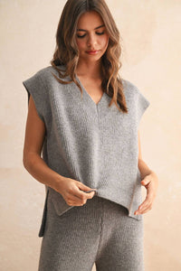 Miou Muse - V-neck Sweater Vest Top
