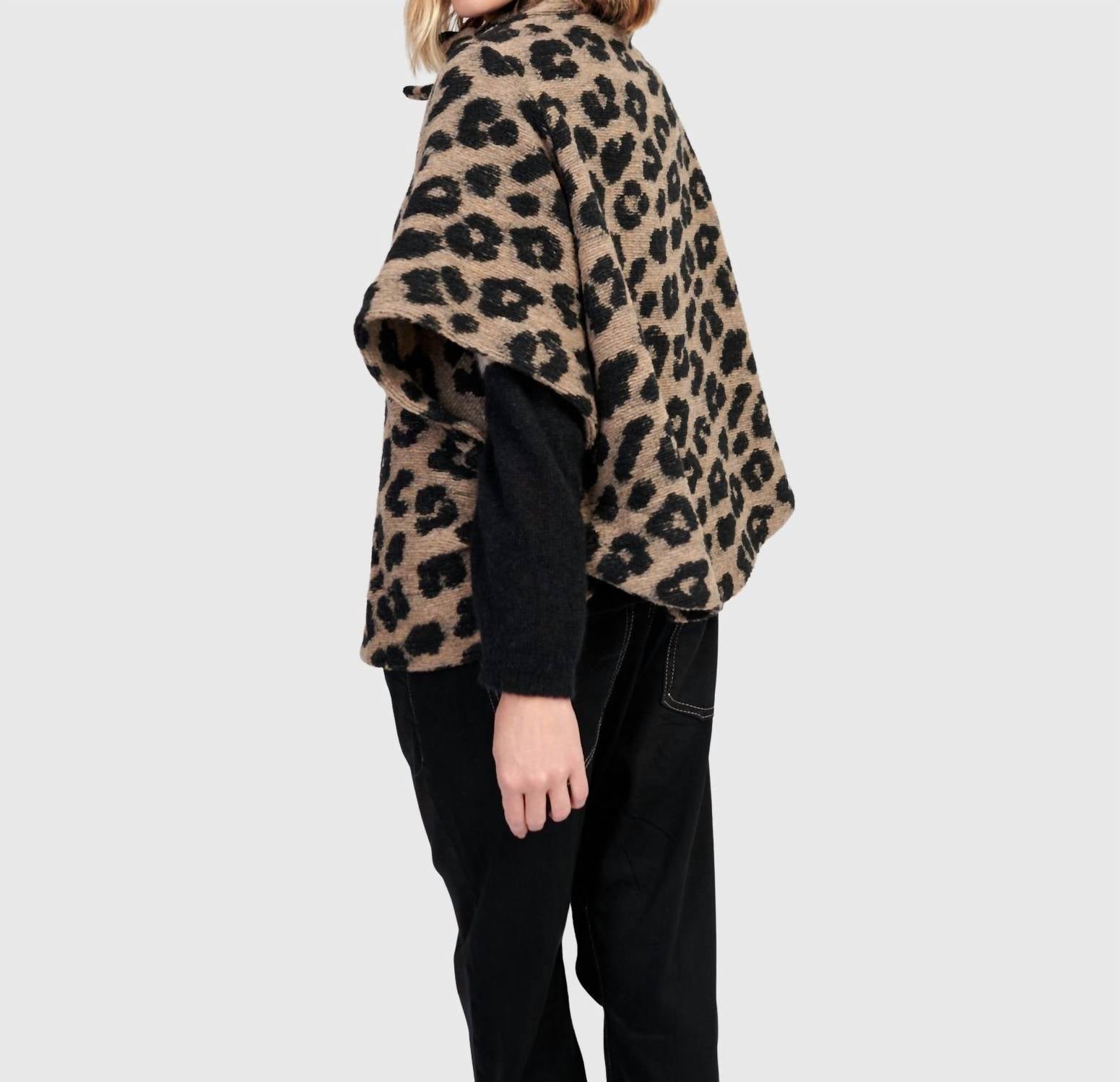 ALEMBIKA Panthera Cozy Cropped Jacket in leopard - women's jacket - view 7