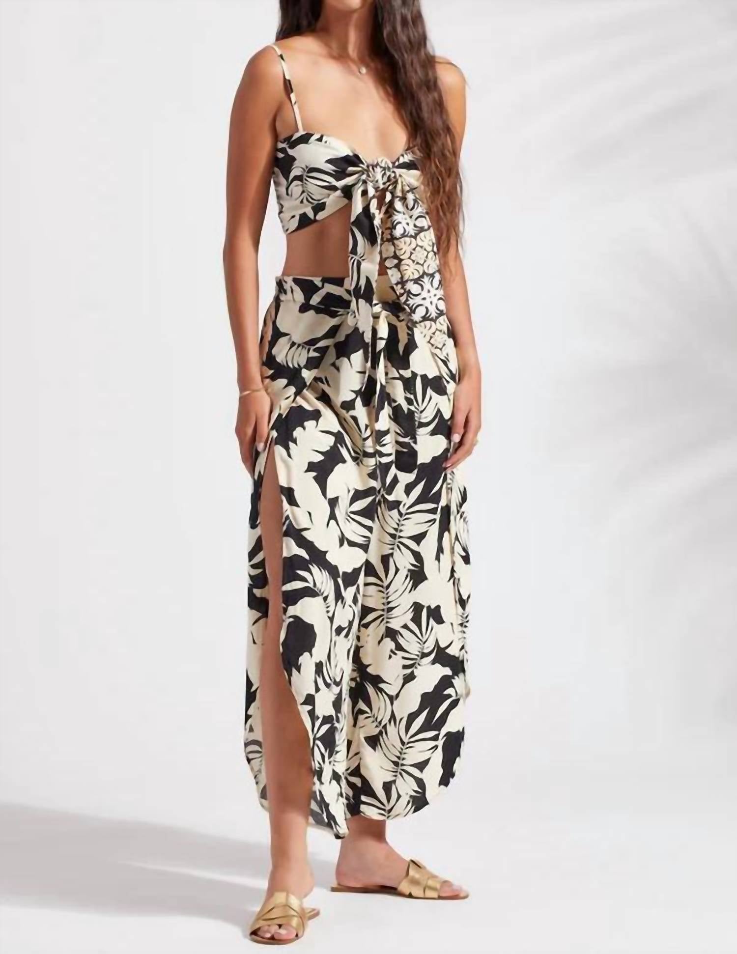 Xix Palms - Reversible Tie Top