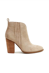 Ooh Fashion - Women's Strolling Along Booties