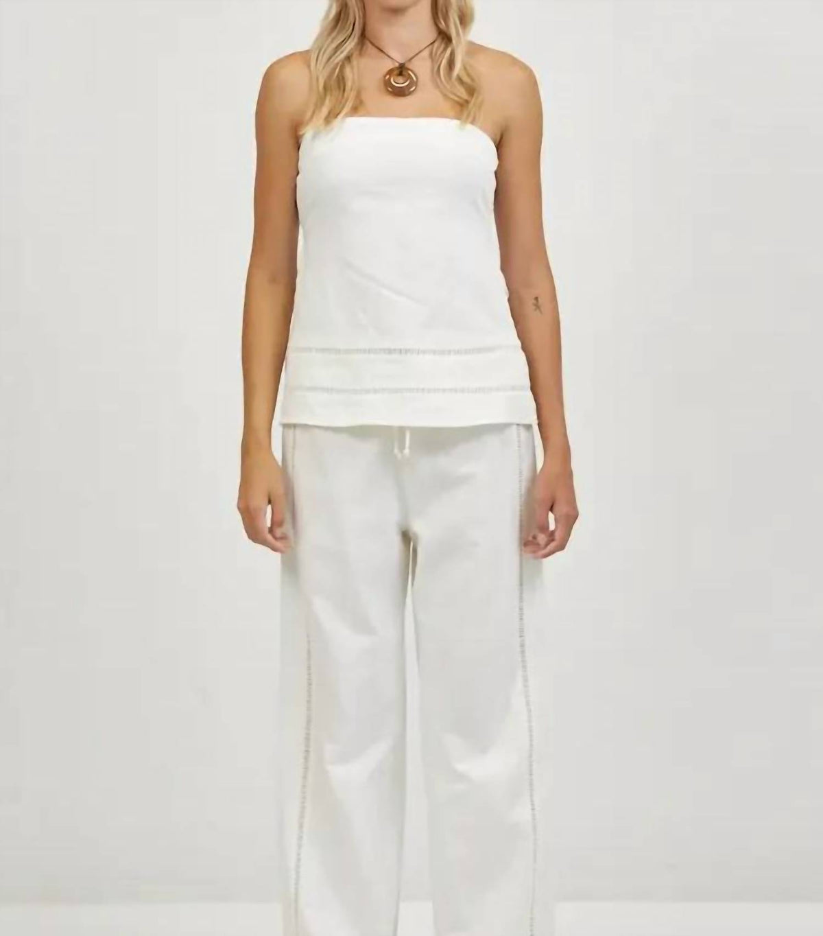 A.Ren - Elise Linen Strapless Top
