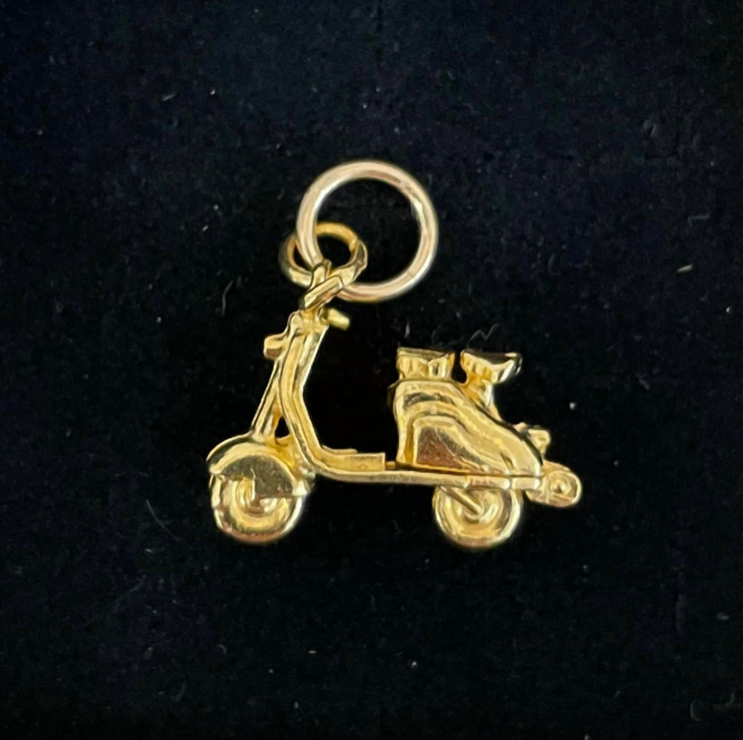 Azi Rasson - Women's Vintage Scooter Charm