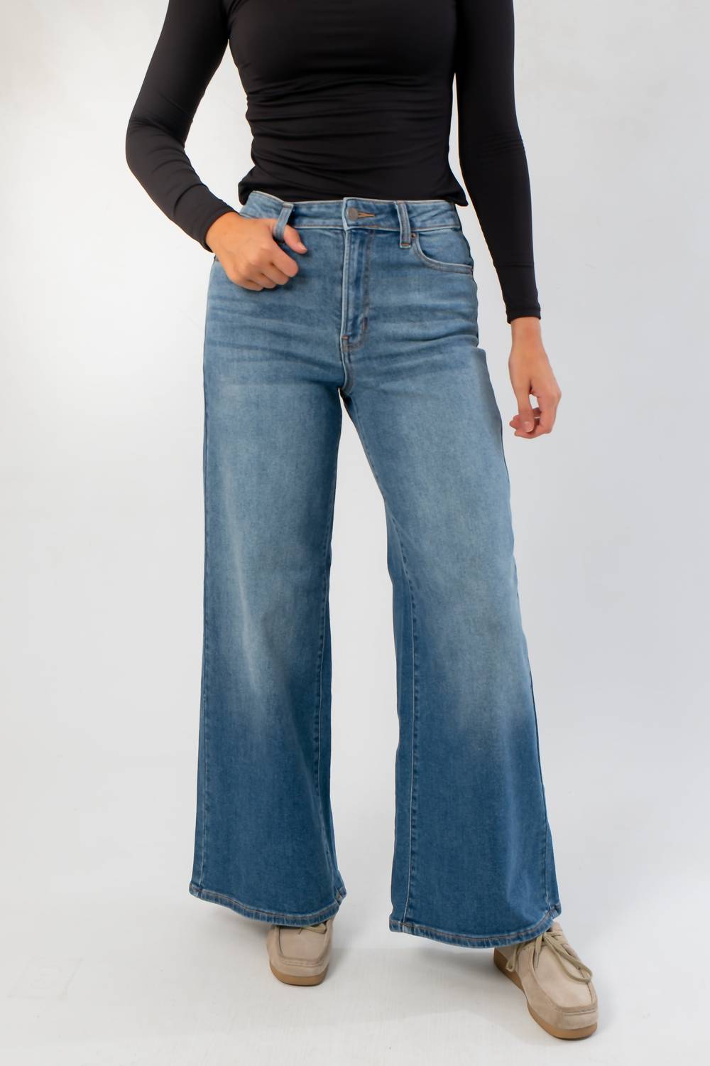 Cello - Weekend Weather High Rise Wide Leg Jean