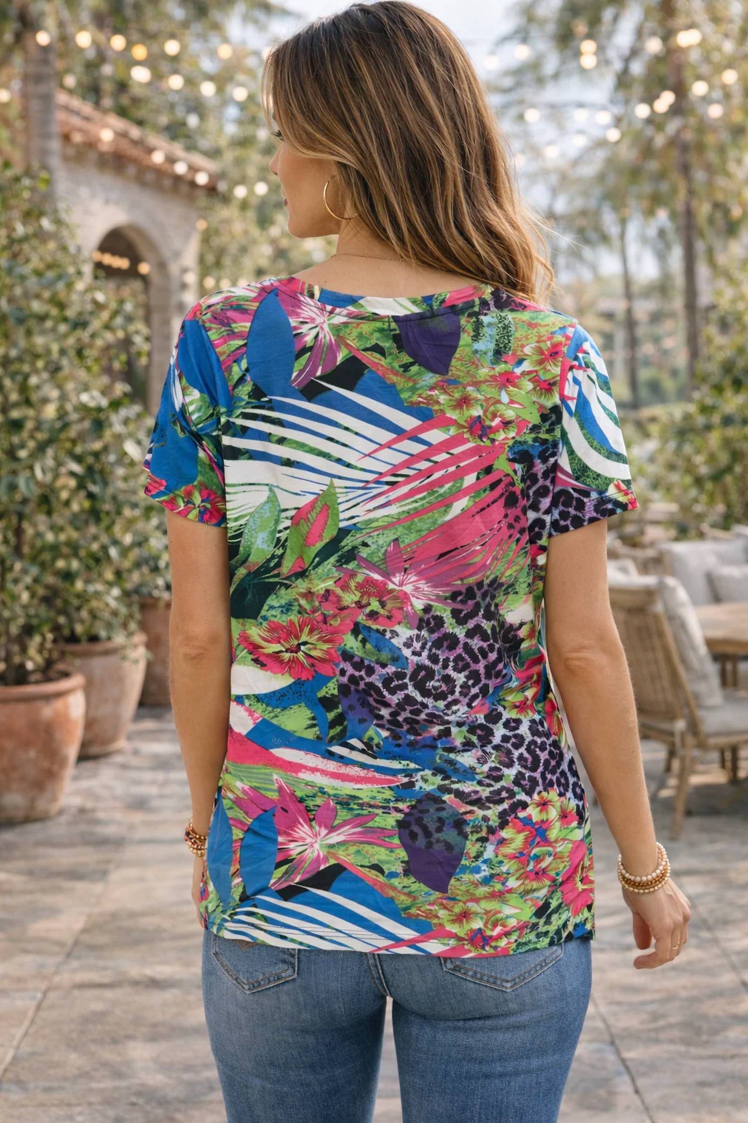 California Woman - Vibrant Short Sleeve V-neck Top