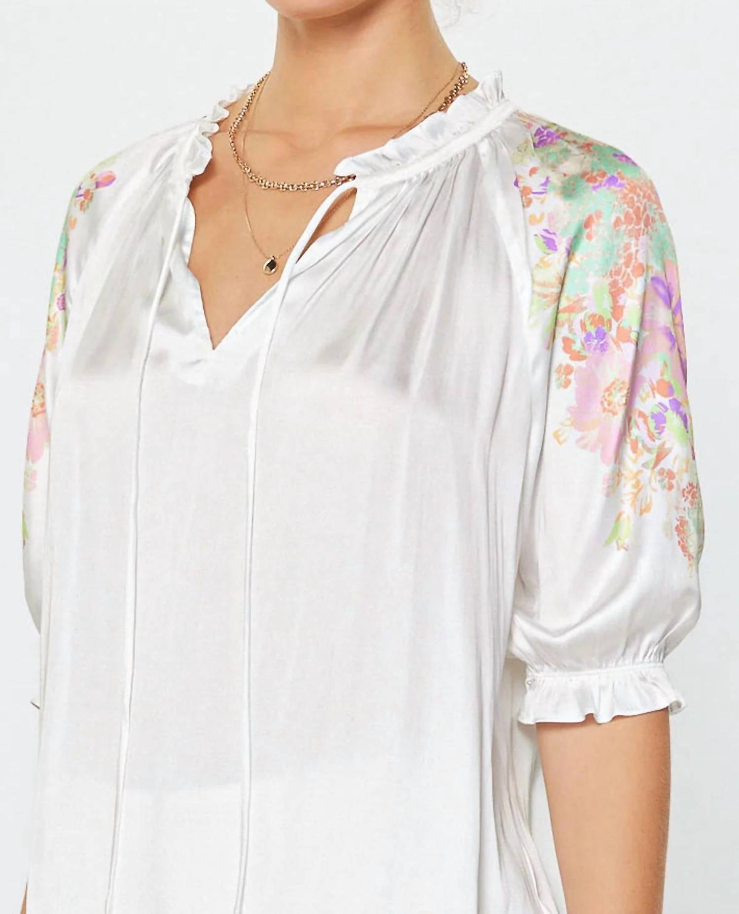 Current Air - Floral Printed V-Neck Blouse