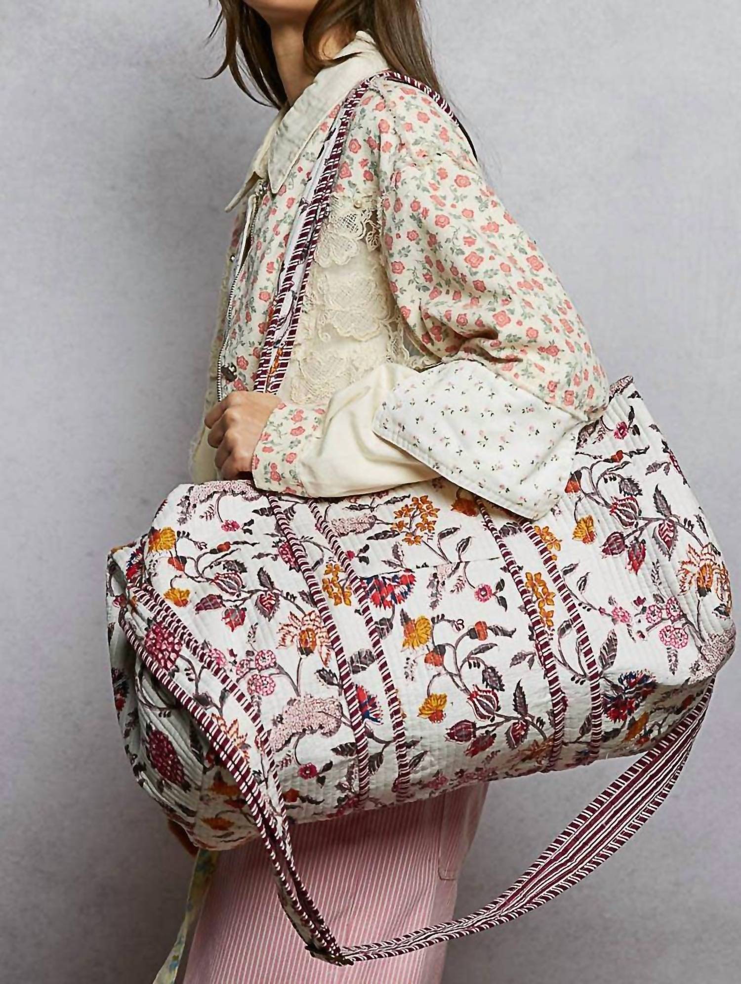 Pol - Front Pocket Quilted Adjustable Strap Duffle Bag