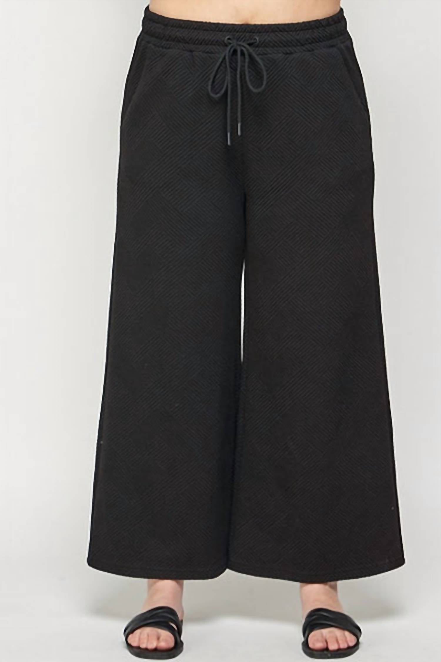 See And Be Seen - Plus Size Textured Cropped Pants