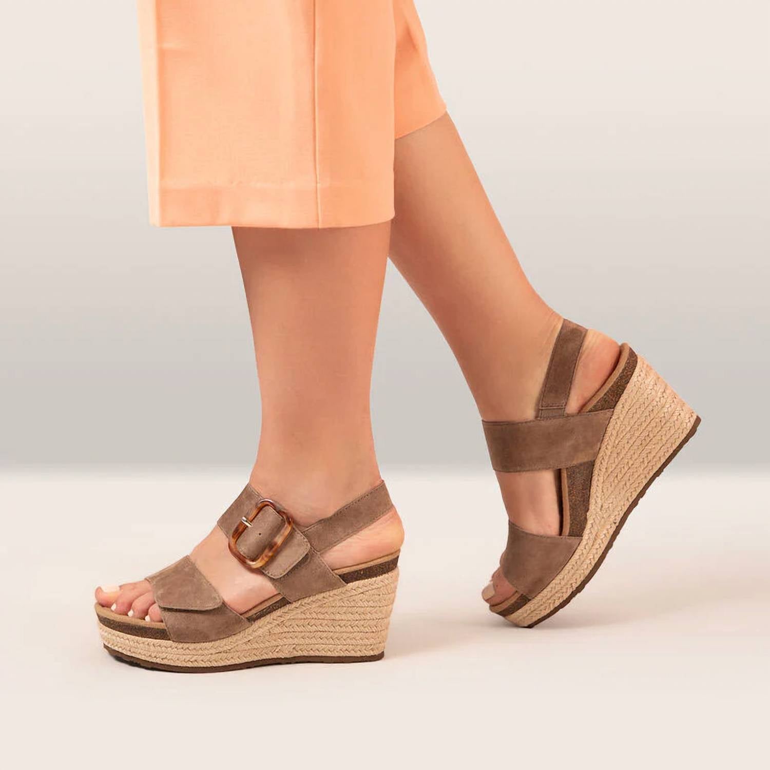 Aetrex - Women's Ashley Arch Support Wedged Sandal