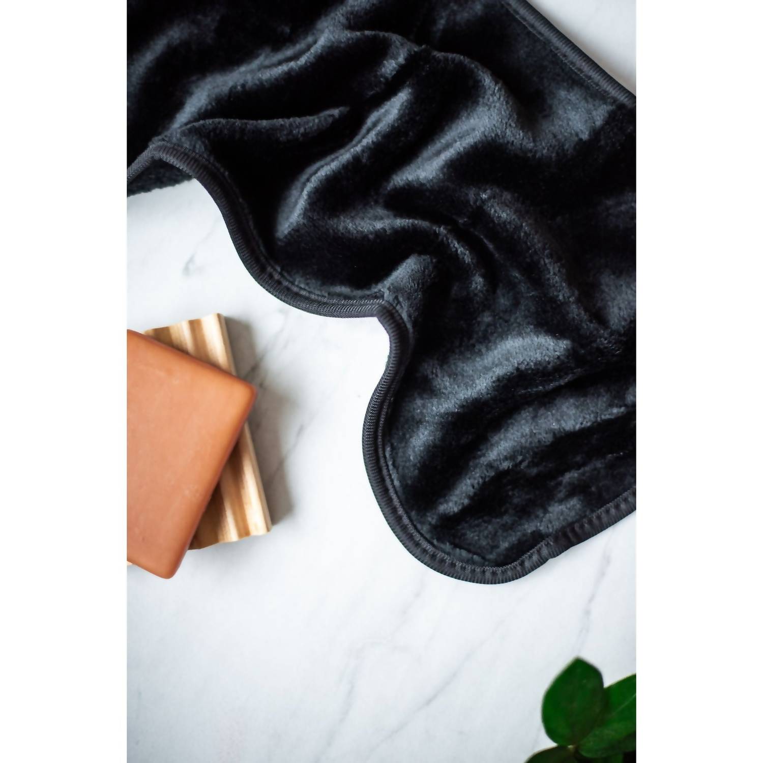 Julia Rose Wash The Day Away Makeup Remover Cloth in black - item
