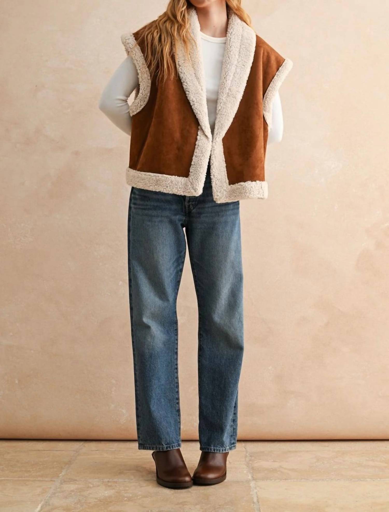 Miou Muse - Sherpa Dreams Contrast Vest