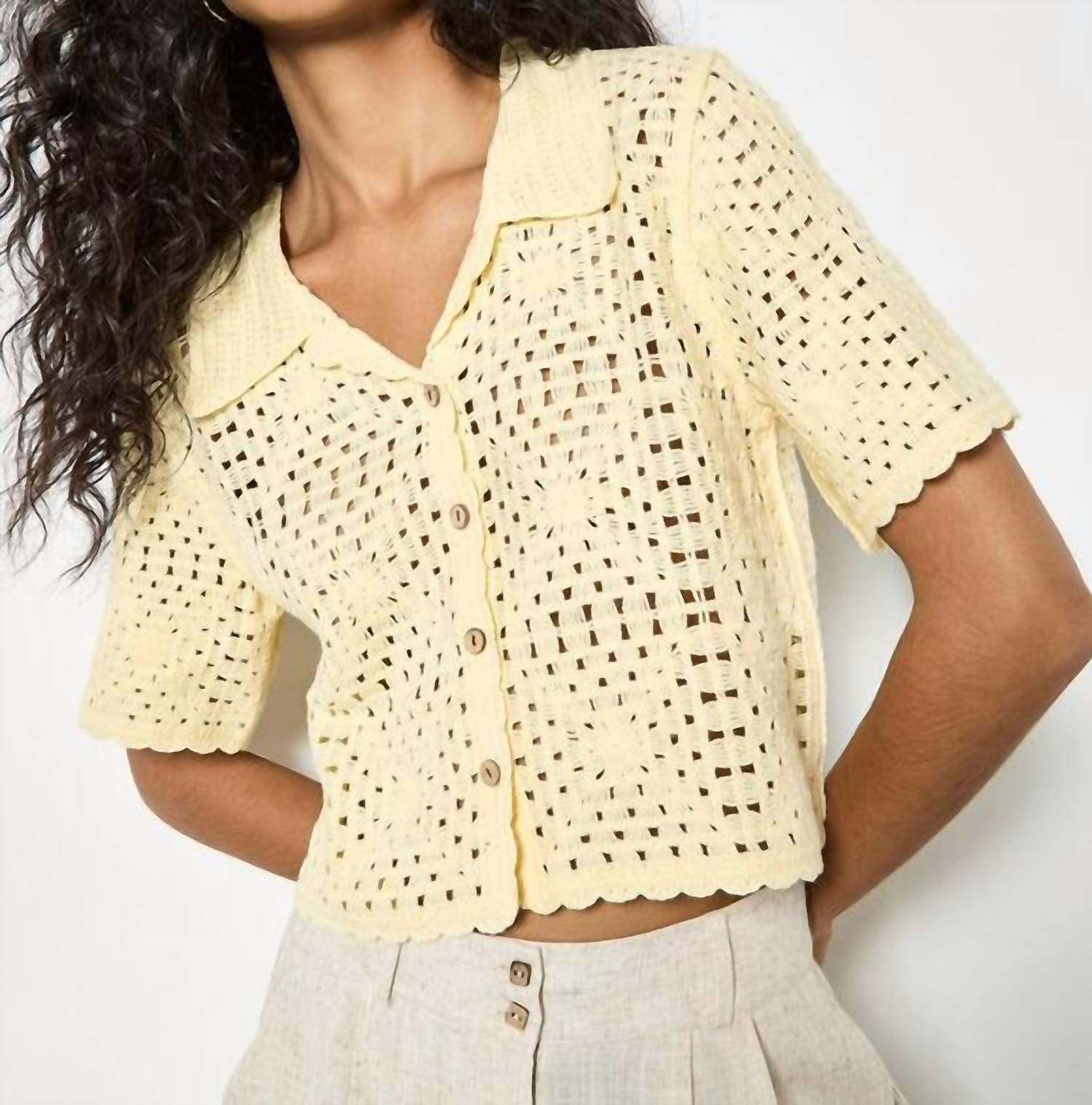 Apricot - Crochet Collar Button Top