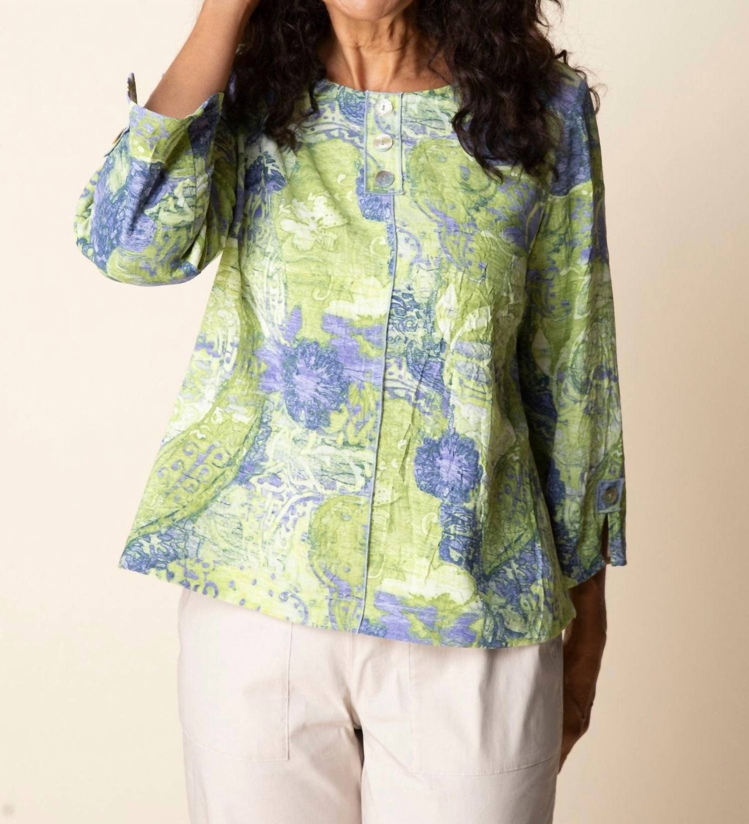Habitat - Destination Unknown Medley Pleat Back Pullover Top