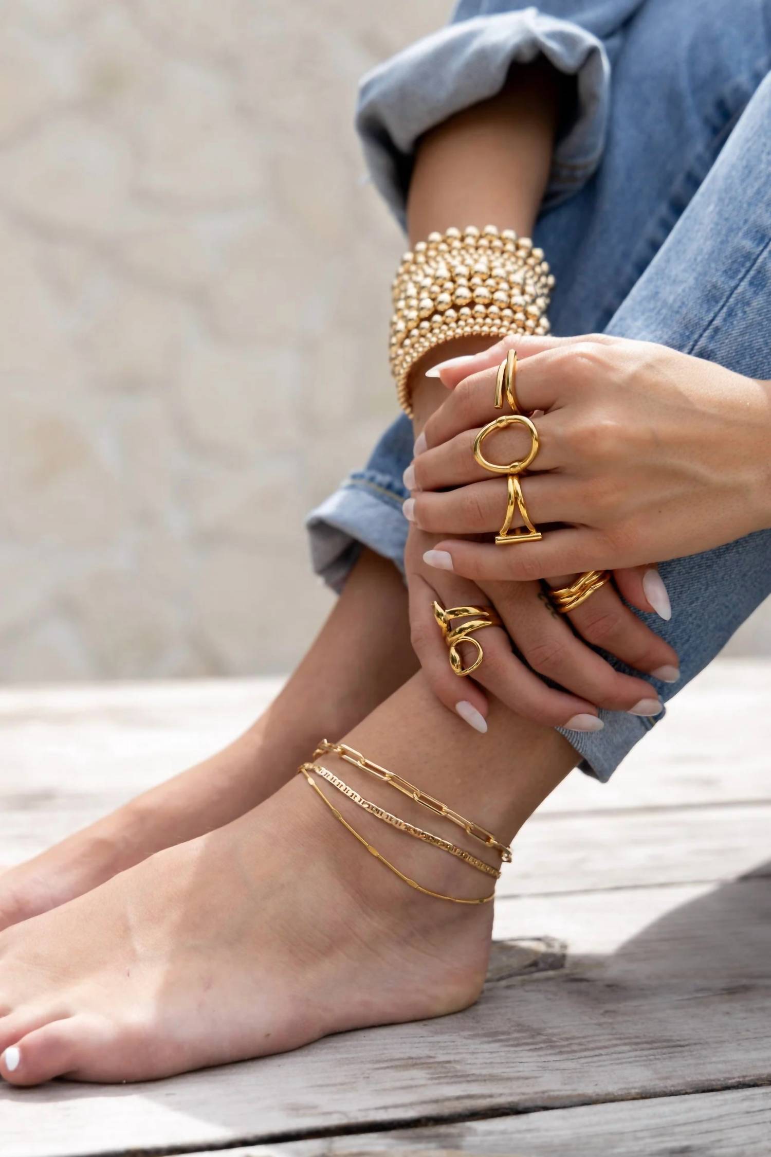 SAHIRA Women's Octavia Anklet in gold - women's item - alternate view