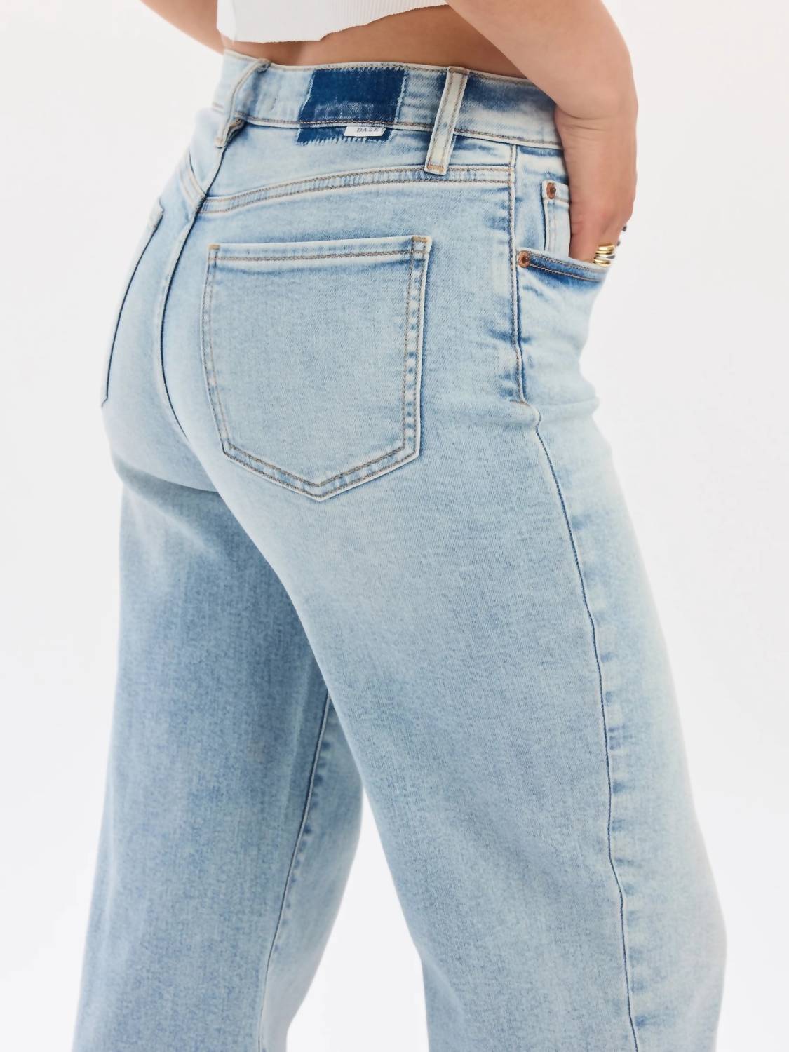 Daze - Pleaser High Rise Wide Ankle Jeans